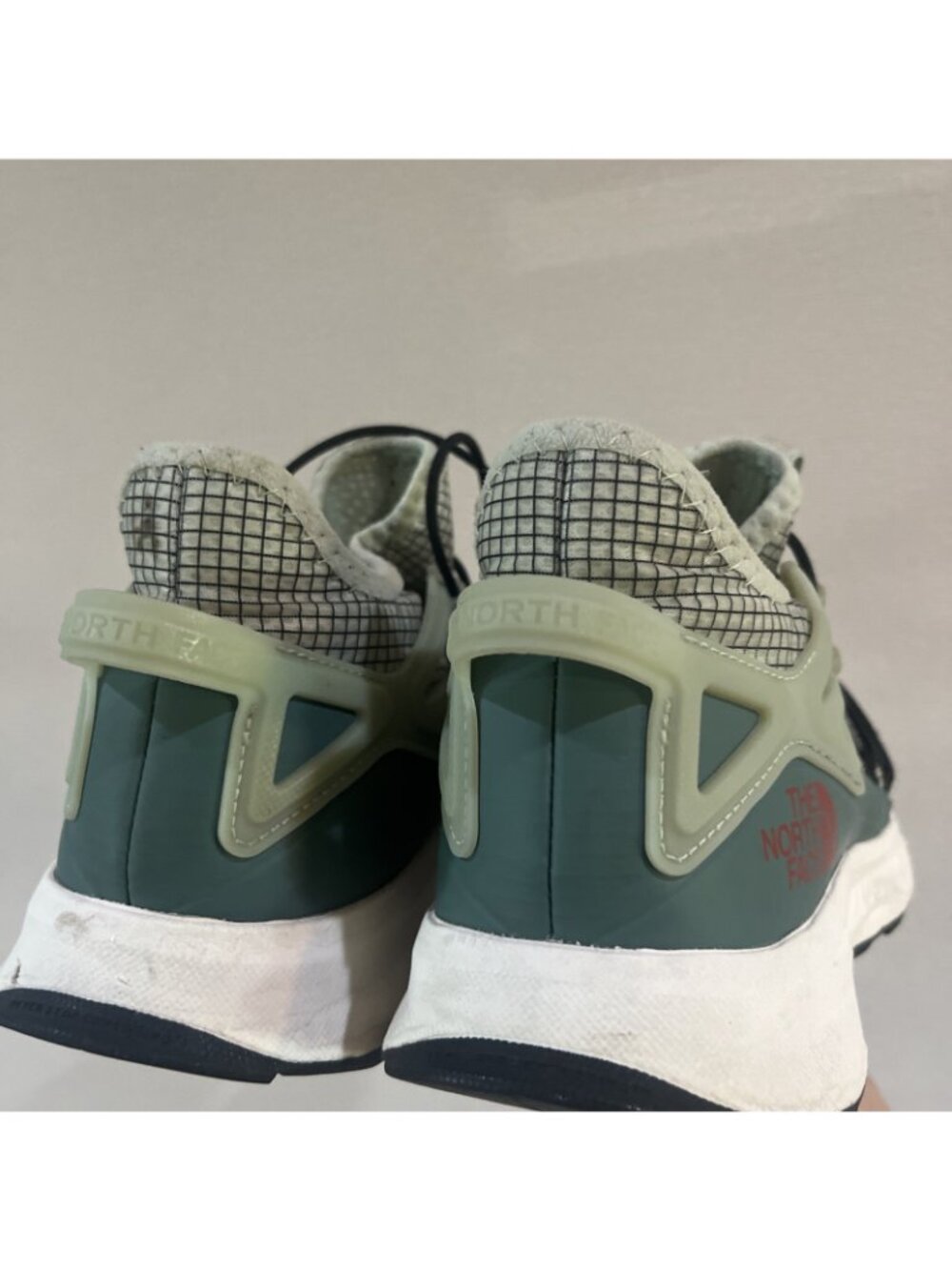 The North Face Oxeye Tech Men's Hiking Running Shoes Size 10.5 green - Picture 3 of 7